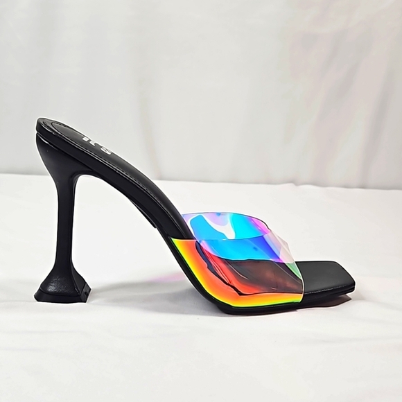 it's Iridescent black slip on heels Size 8 - Picture 1 of 9